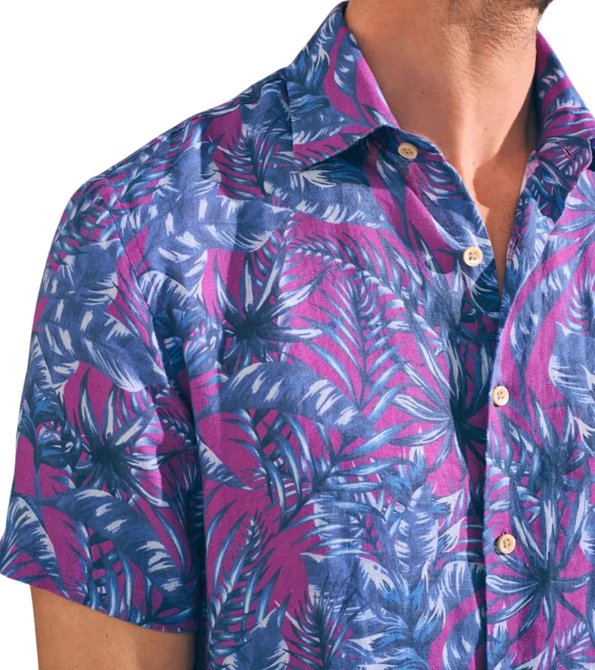 man wearing a faherty Reserve Short-Sleeve Riviera Shirt