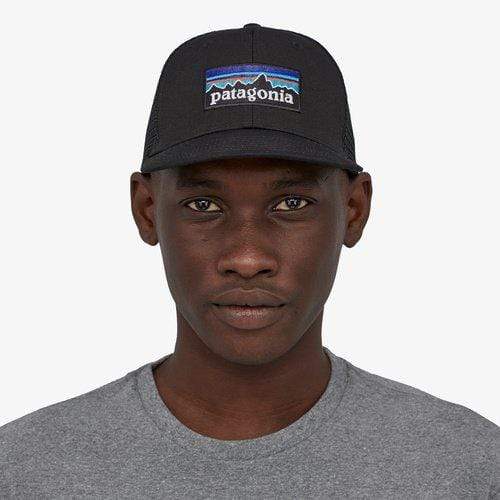 Patagonia Hats Black Patagonia, Men's P-6 Logo Trucker Hat (Black)