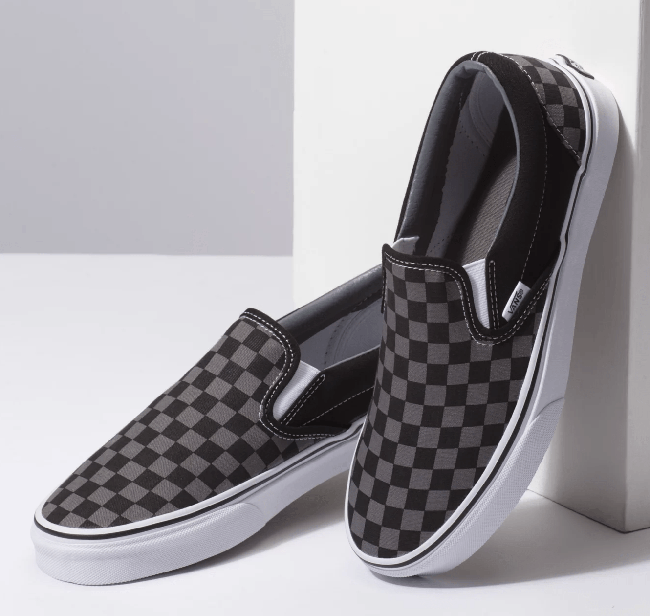  Pewter & Charcoal Vans, Unisex Pewter Checker Slip-On (Black and Grey)
